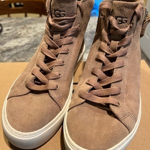 UGG Lace up hi tops 6.5